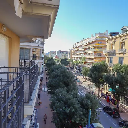 Apartment Magnifique Studio Plein Centre, Proche Plage/gare