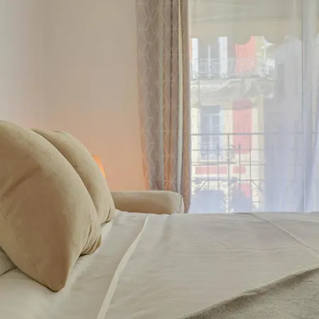 Magnifique Studio Plein Centre, Proche Plage/gare Menton